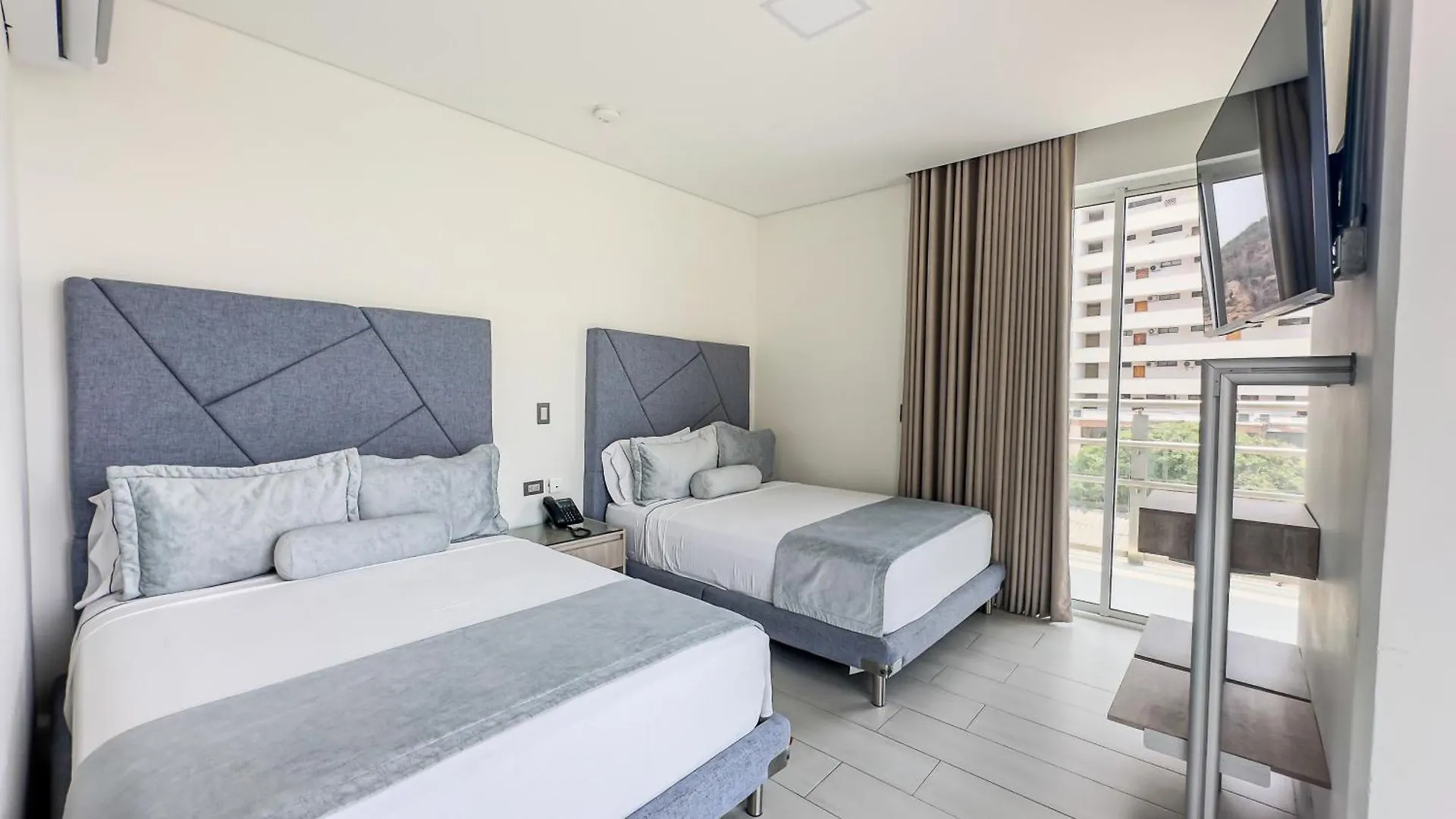 Hotel Marco Polo Rodadero サンタ・マルタ 3*,  コロンビア