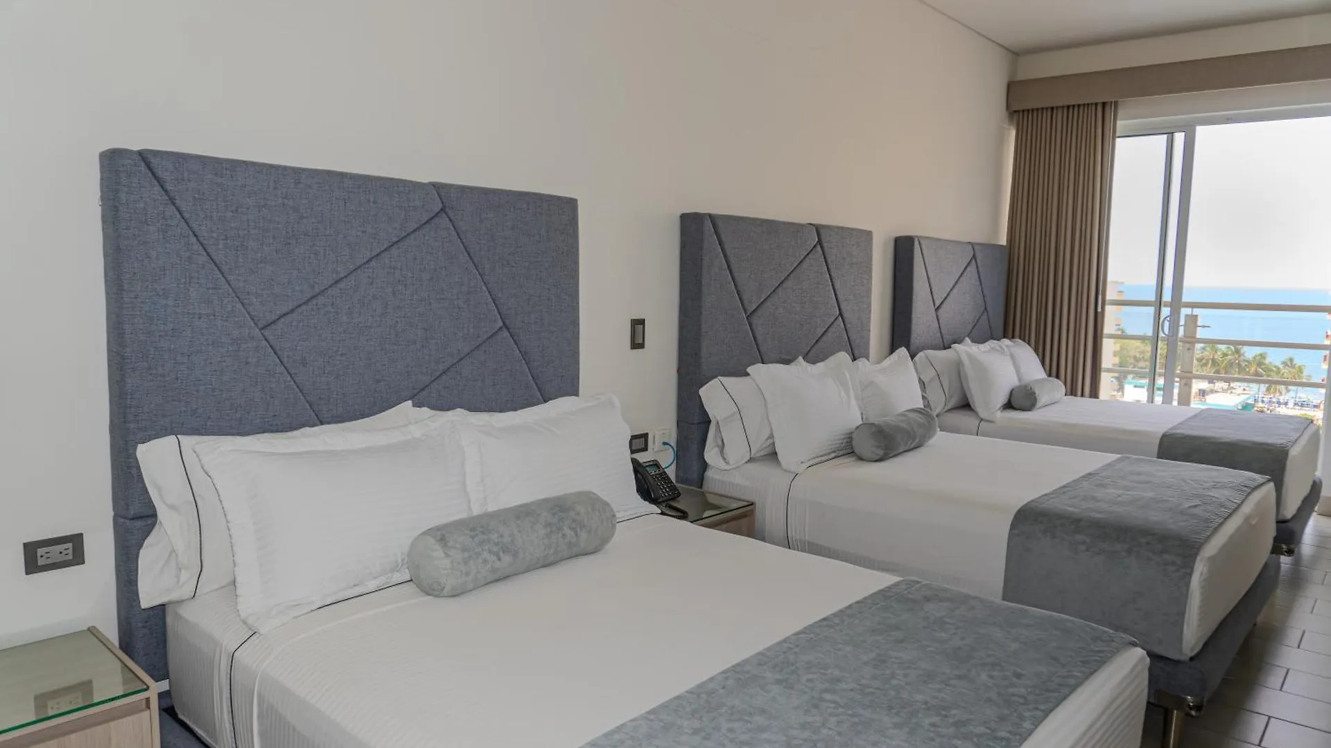 Hotel Marco Polo Rodadero サンタ・マルタ